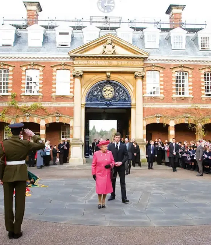 上海民办惠立学校提供中英双语的沉浸式学习环境以及以学生为主体的探究式学习方式。
