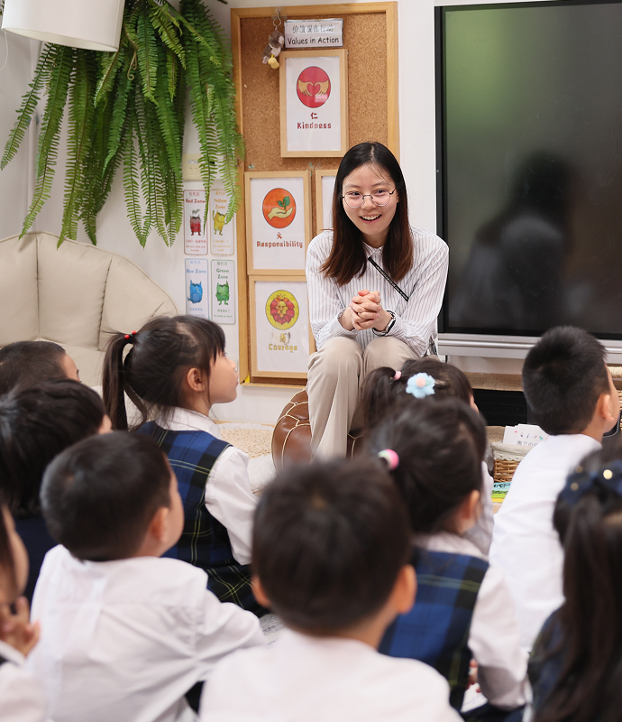 上海浦东惠立私立幼儿园沉浸式双语教学模式能为孩子们奠定了良好的语言基础。