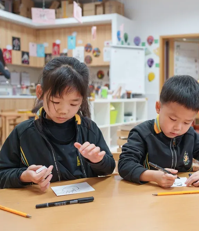 上海浦东惠立幼儿园为孩子们提供优质的室内和室外教学环境，用心打造孩子们的学习空间。