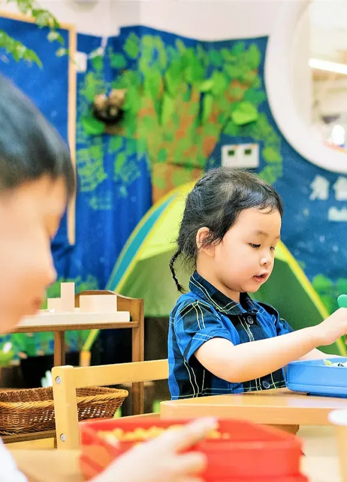 欢迎访问惠灵顿教育集团旗下学校-上海浦东新区民办惠立幼儿园官网，了解幼儿园最新信息。