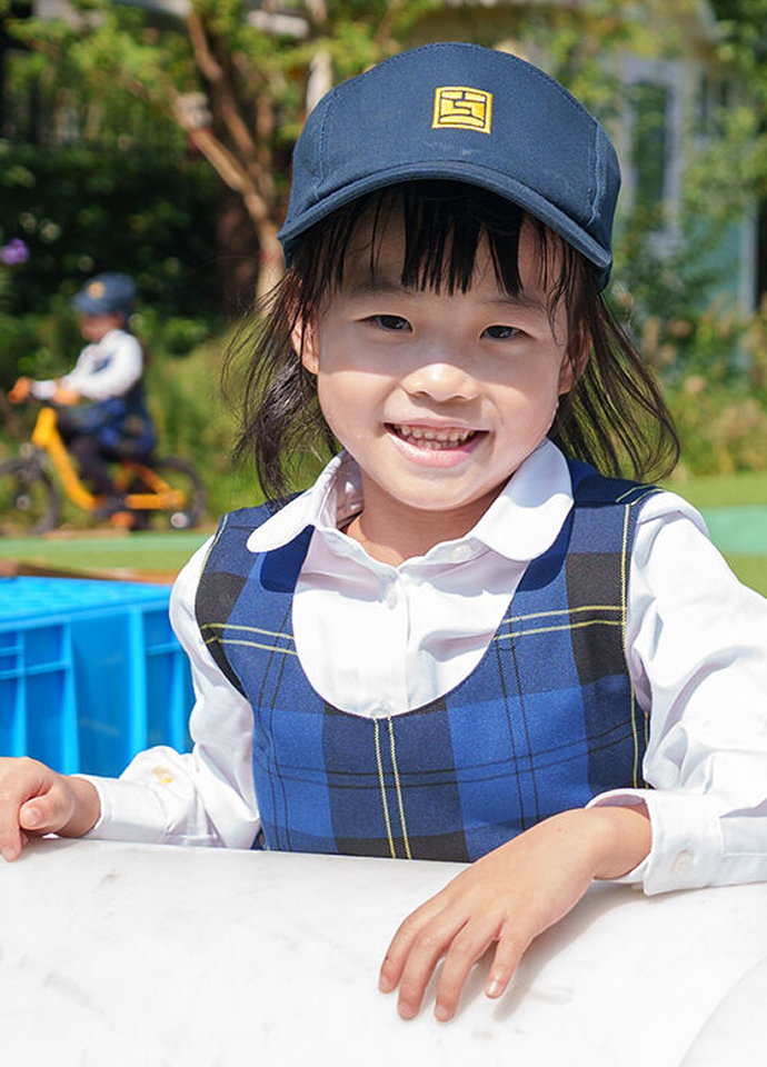 欢迎填写入学登记表，了解上海惠立幼儿园申请流程。