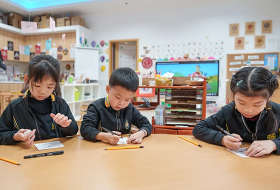 上海浦东惠立幼儿园为孩子们提供优质的室内和室外教学环境，用心打造孩子们的学习空间。