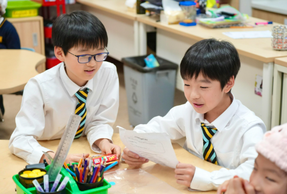 上海惠立独特的双语数学教育，既传授系统扎实的数学知识和技能，更关注发展学生的思维能力，培养学生综合分析、解决问题和创新的能力。