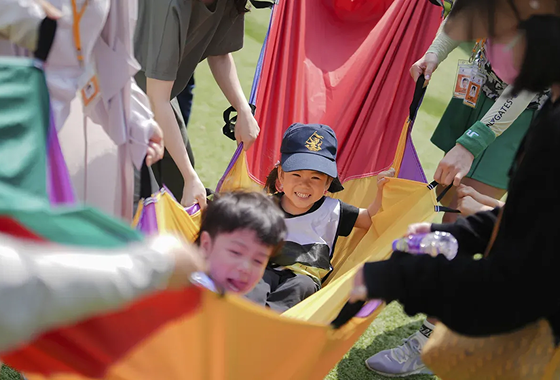 欢迎访问惠灵顿教育集团旗下学校-上海浦东新区民办惠立幼儿园官网，了解幼儿园最新信息。