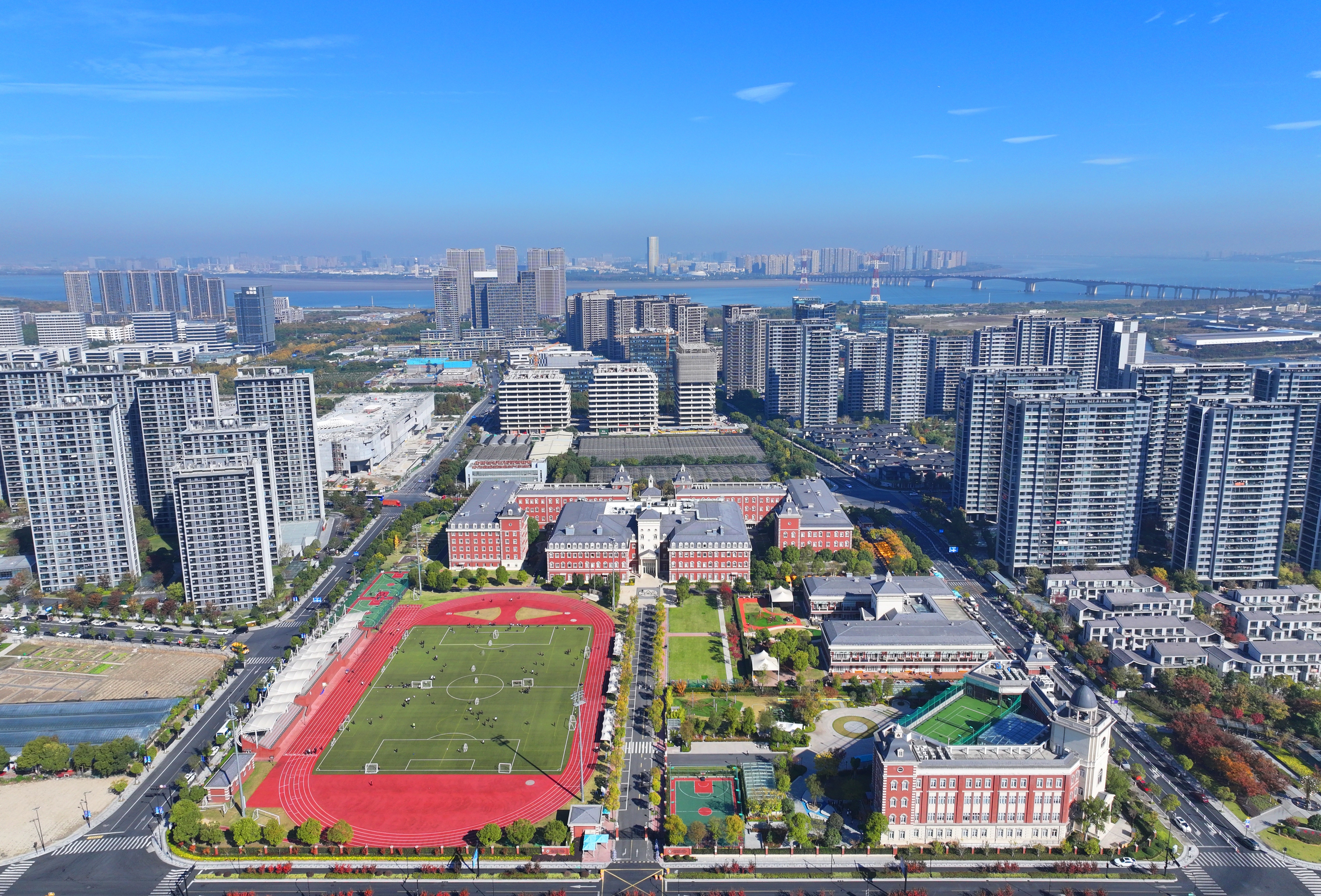 欢迎访问惠灵顿教育集团旗下学校-杭州市萧山区民办惠立学校官网，了解学校最新信息。