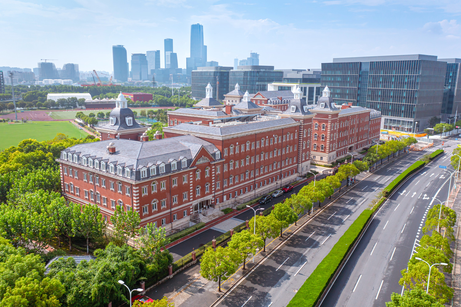 欢迎访问惠灵顿教育集团旗下学校-上海惠灵顿外籍人员子女学校官网，了解学校最新信息。